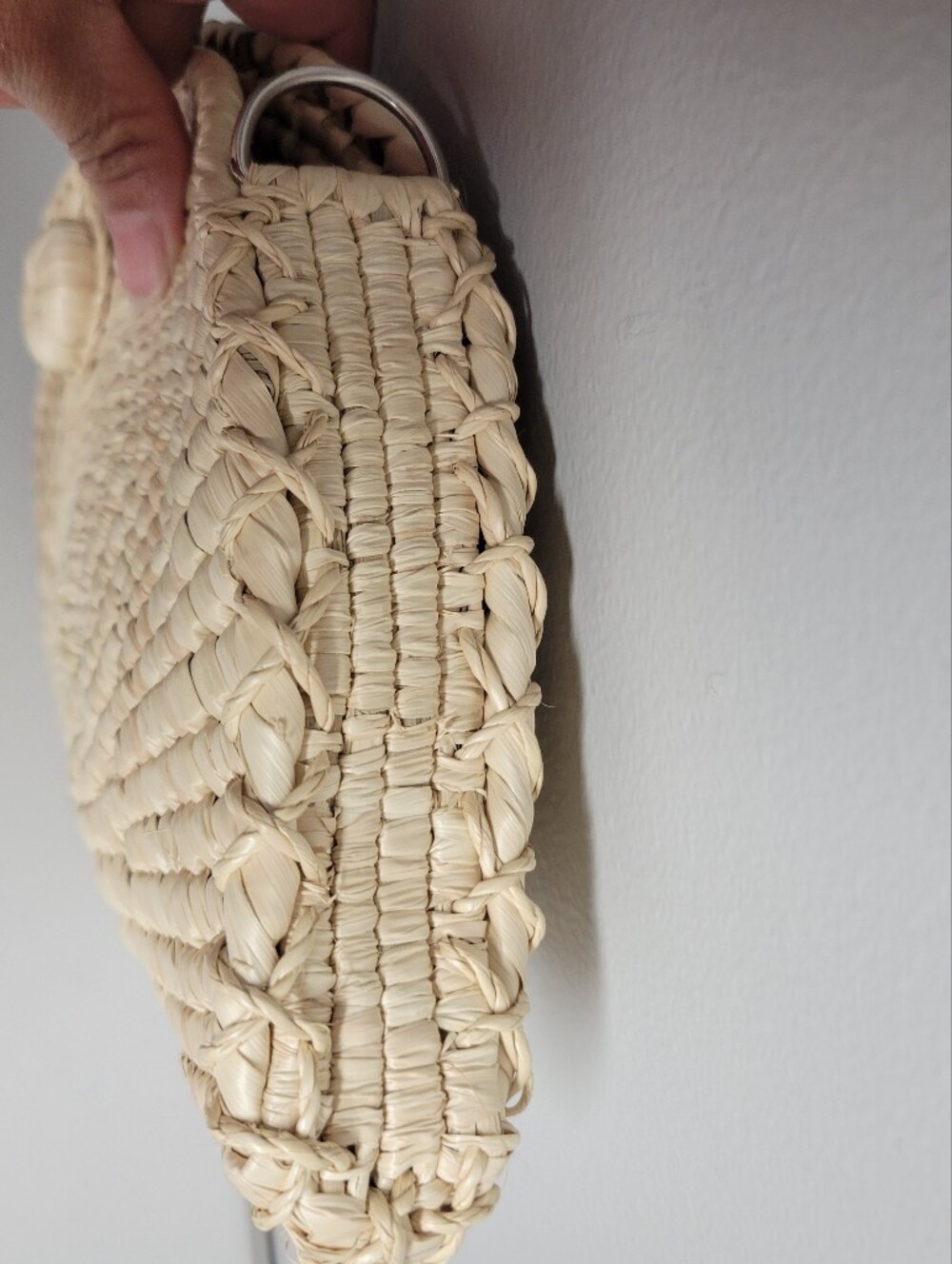 Alma Woven Half-Moon Straw Clutch - Natural. - Picture 7 of 15